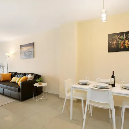 Leonor San Andres * Santa Cruz de Tenerife